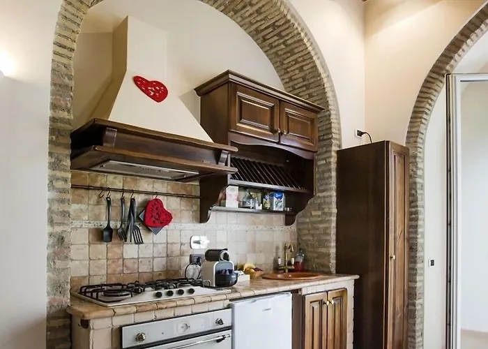 Pettinary Village Oda ve Kahvaltı 4*