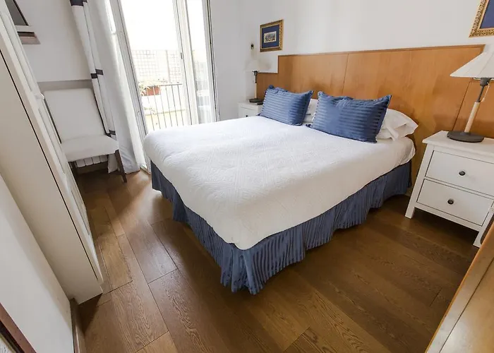 Pettinary Village Oda ve Kahvaltı 4*